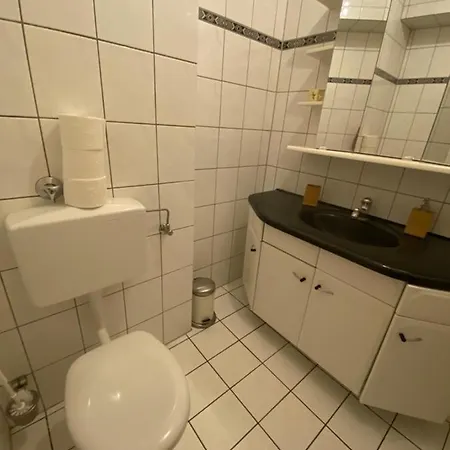 Shared Apartment, Friesenplatz Colónia