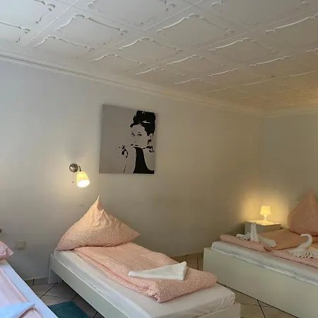 Shared Apartment, Friesenplatz Apartamento Colónia