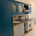 Shared Apartment, Friesenplatz *