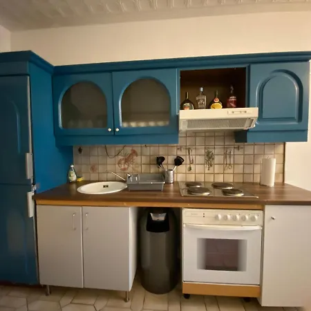 Shared Apartment, Friesenplatz * Colonia