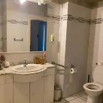 Shared Apartment, Friesenplatz Apartman *