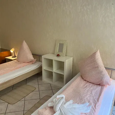 Lägenhet Shared Apartment, Friesenplatz