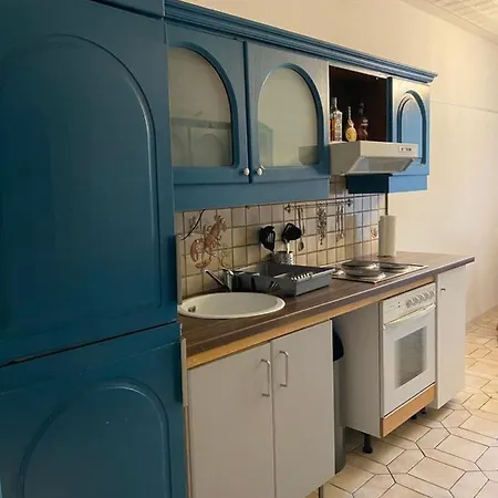 Shared Apartment, Friesenplatz *