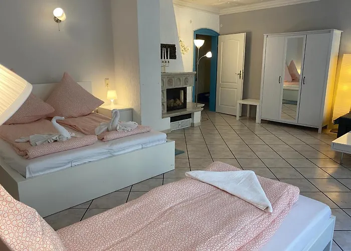 Shared Apartment, Friesenplatz Appartement *