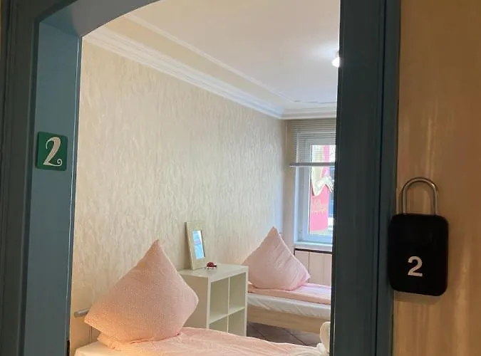 Shared Apartment, Friesenplatz * ケルン