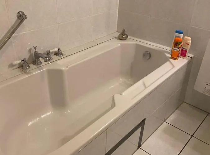 Shared Apartment, Friesenplatz * Cologne